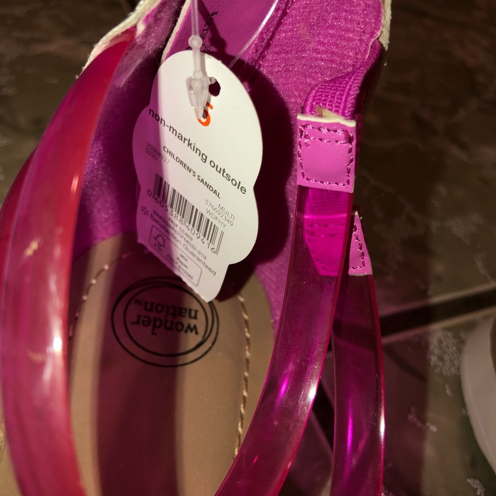 NWT GIRLS RAINBOW STRAP SANDALS - Picture 6 of 7
